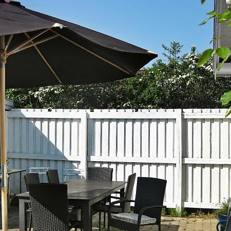 Holiday home Three-bedroom In Faxe *