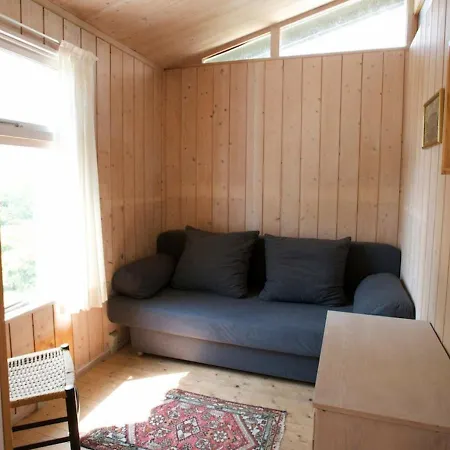 Three-bedroom In Faxe *
