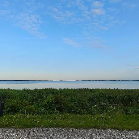 Seaside Escape In Praesto - By Traum Ferienhaus